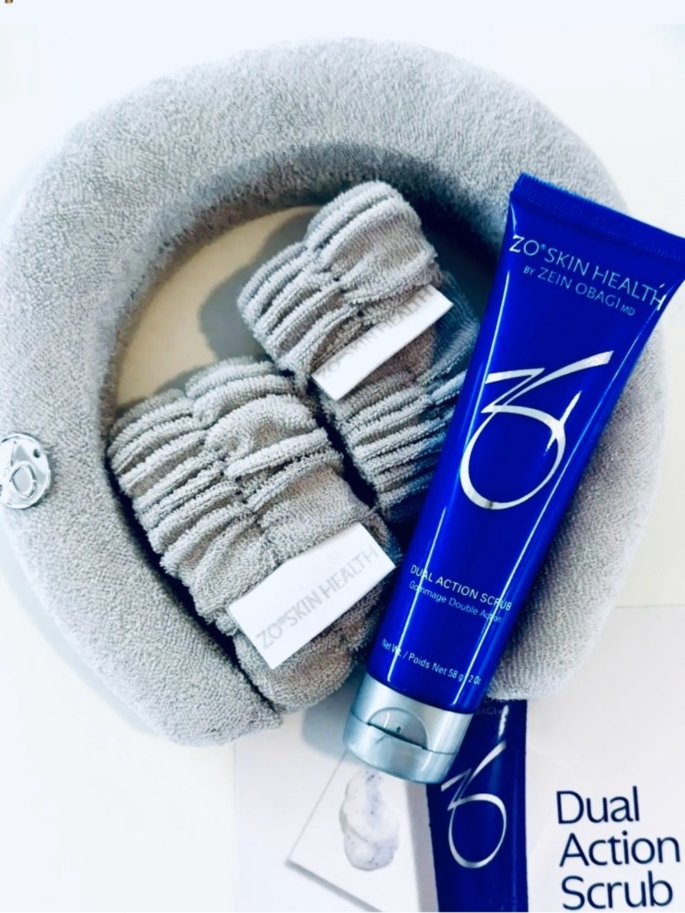 NEW! Zo Skin Dual Action Scrub w/gift set NIB